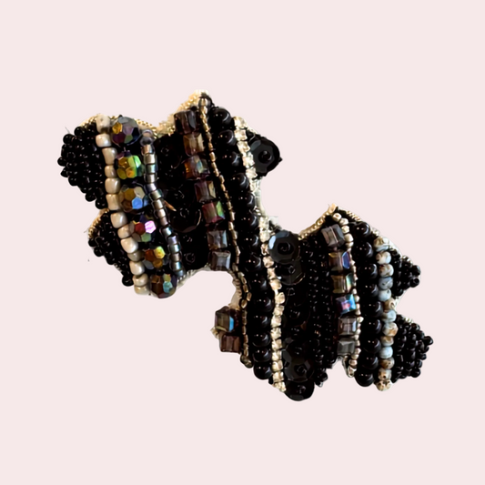 Puslespilsbrik – håndbroderet unika broche