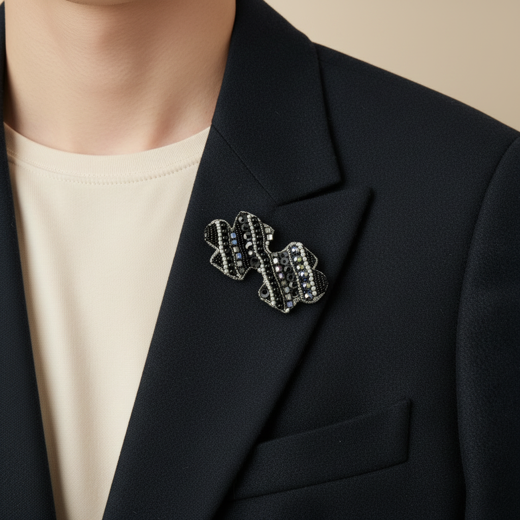 Puslespilsbrik – håndbroderet unika broche