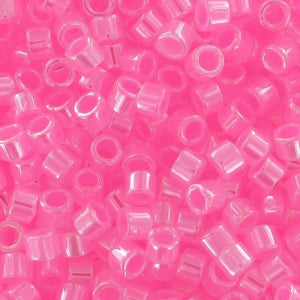 Miyuki Delica 11/0 DB0246 - Dark Cotton Candy Pink Ceylon