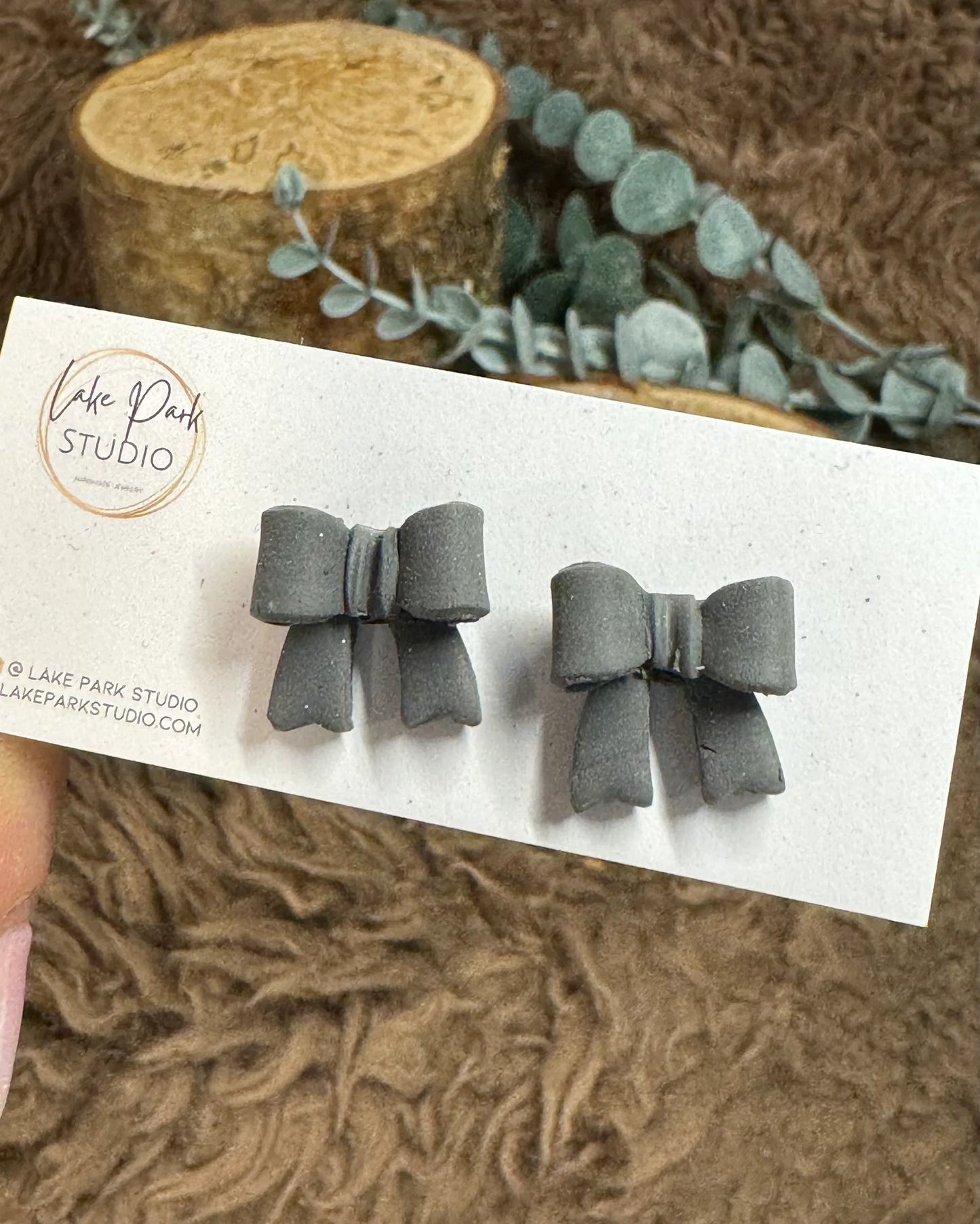 Små sløjfe ørestikkere - Skifer