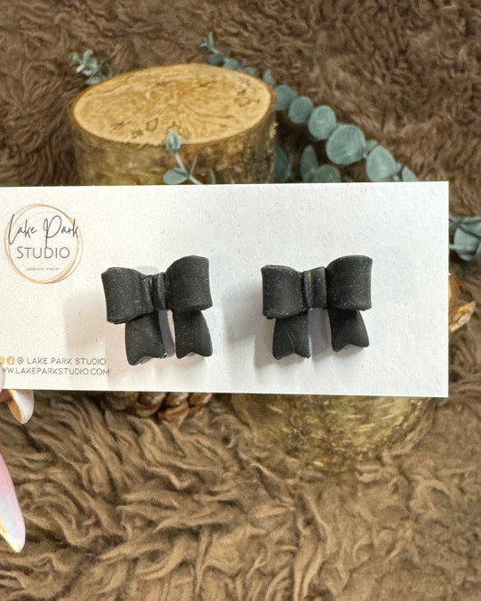 Små sløjfe ørestikkere - Sort