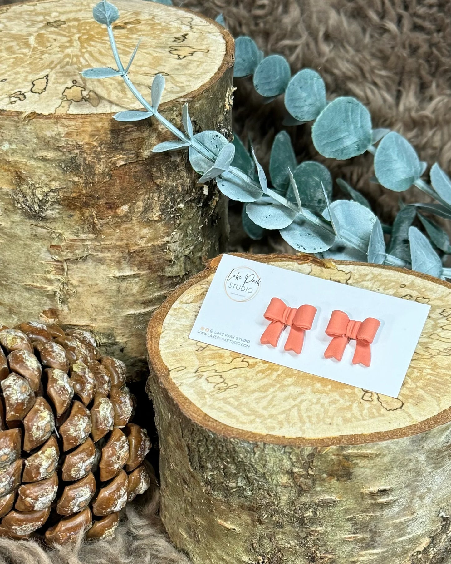 Små sløjfe ørestikkere - Abrikos