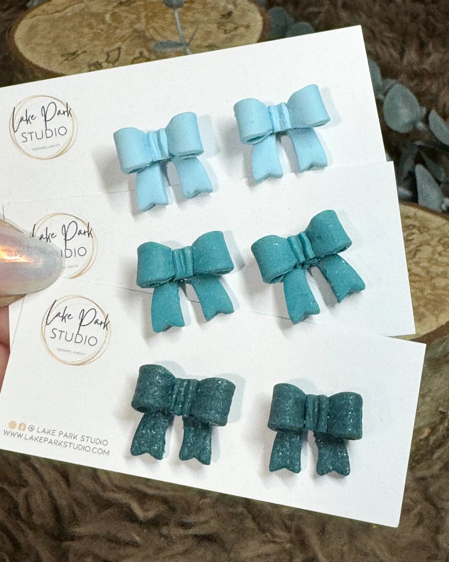 Små sløjfe ørestikkere - Aqua